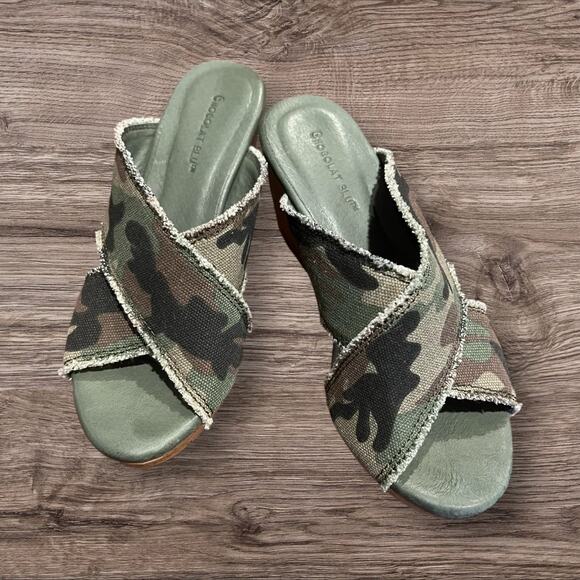 Chocolat Blu Camo Wild Two Strap Criss Cross Wedge Sandal Shoe Size 6 - Picture 2 of 8